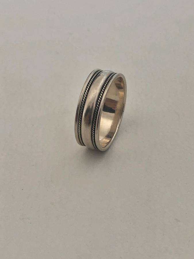 925 Silver Men's Ring With Plain Band With Two Rope Design Bands on Either Side #ML502 R195.00 |