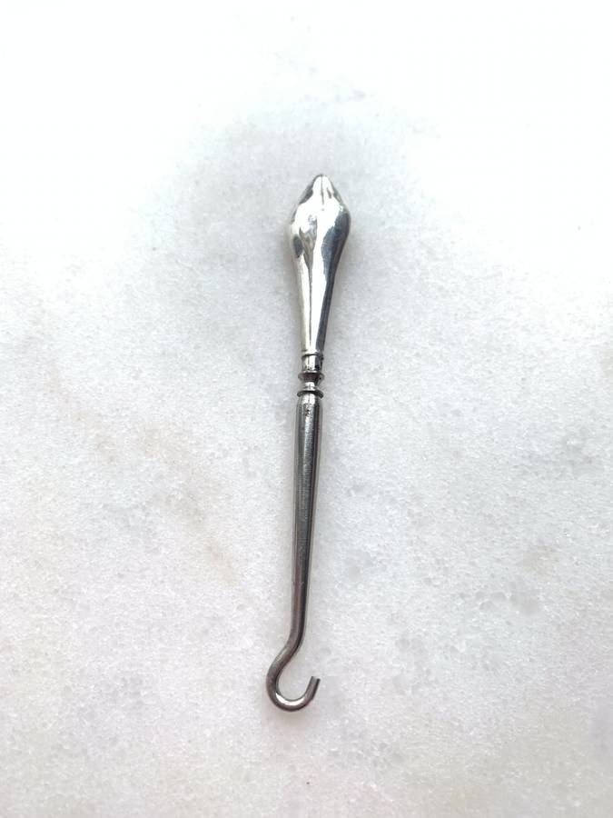 Antiques & Collectibles - Silver Button Hook Hallmarked Chester 1906 #ML762 R495.00 | Dimensions:...