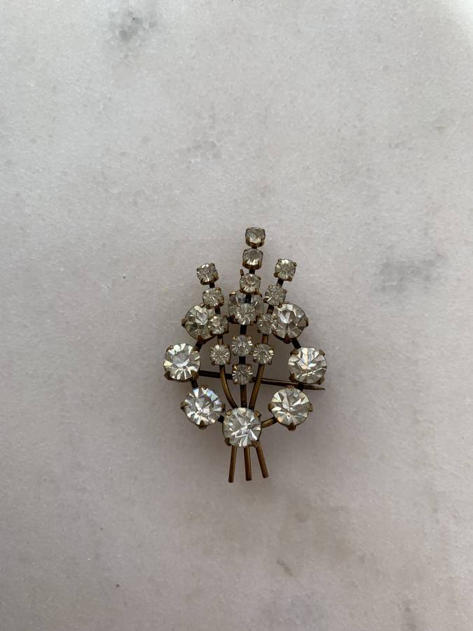 Gold Colour Bouquet of Diamante on Gold Stick Brooch
