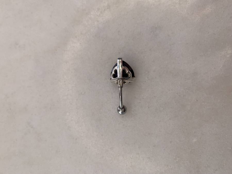925 Silver Belly Ring With Dark Heart Shaped Stone