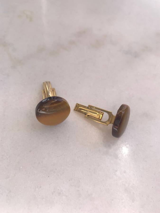 Cufflinks - Metal Cufflinks With Round Tigers Eye. Gold Colour #ML924