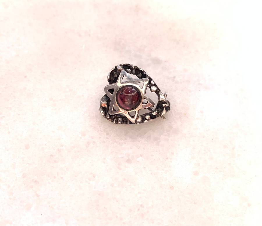 Brooch - Silver Coloured Magen David (Star Of David) on Patterned Border, Brown Stone #ML968 R195...