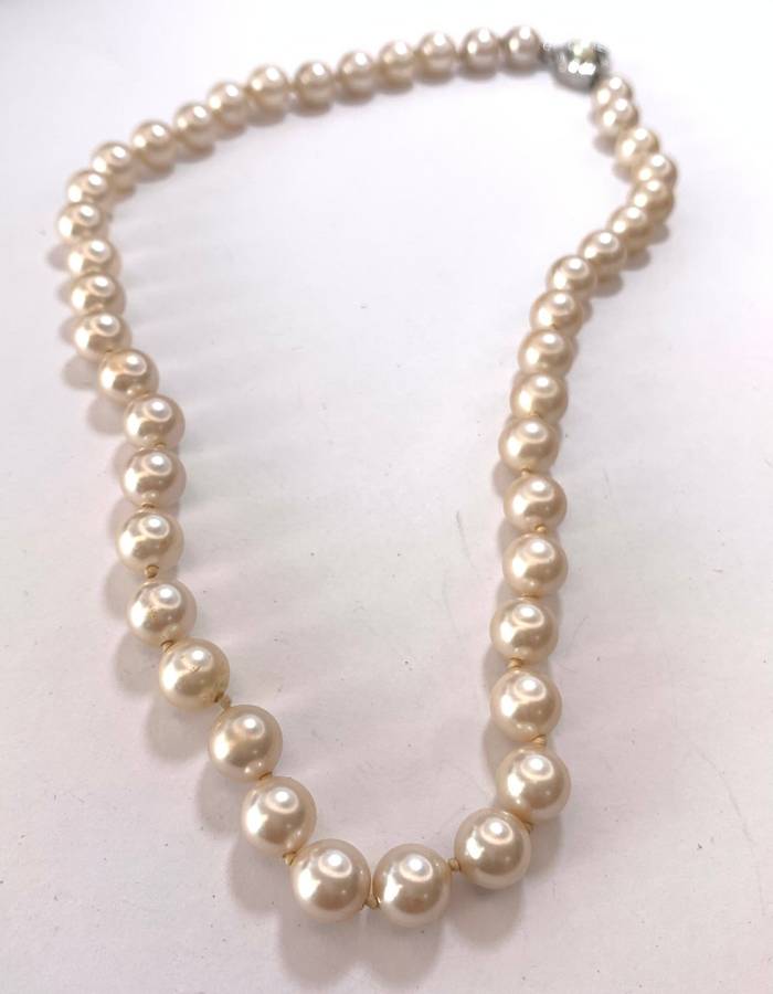 Necklace - Pearls With Silver Colour Clasp. Inscribed 'Metail' #ML1138 R295.00 | Dimensions: 440mm
