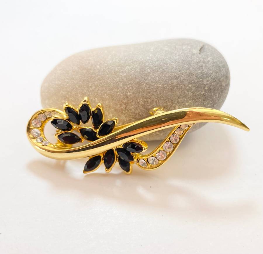 Brooch - Black and Clear Diamante On Leafy Pattern. Gold Coloured #ML1231 R295.00 | Dimensions: 6...