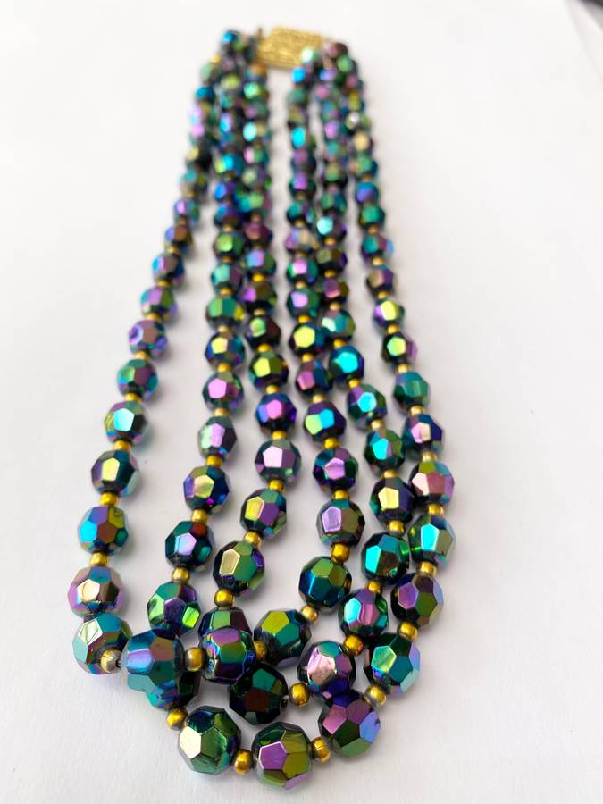Necklace - Vintage Chromatic Beads With Gold Colour Clasp #ML1447