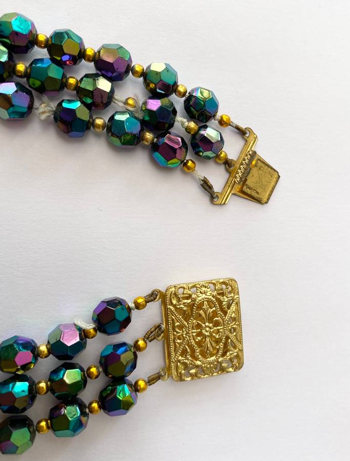 Necklace - Vintage Chromatic Beads With Gold Colour Clasp #ML1447