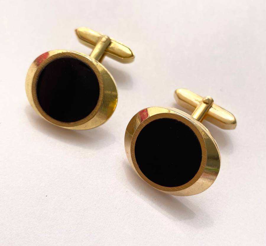 Cufflinks - Oval Shape With Onyx Stone. Gold Plated #ML1467