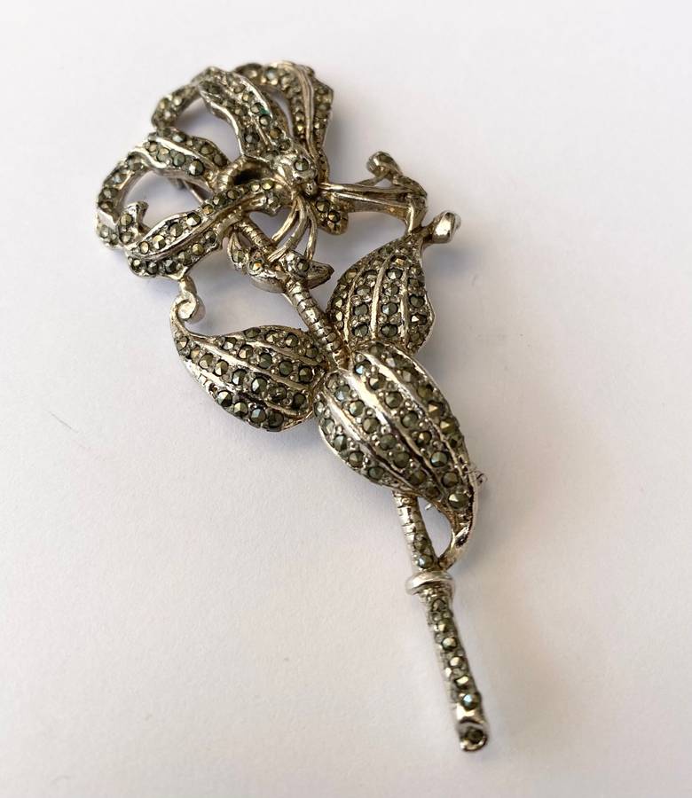 Brooch - Vintage Silver Plated Marcasite Flower Design #ML1582