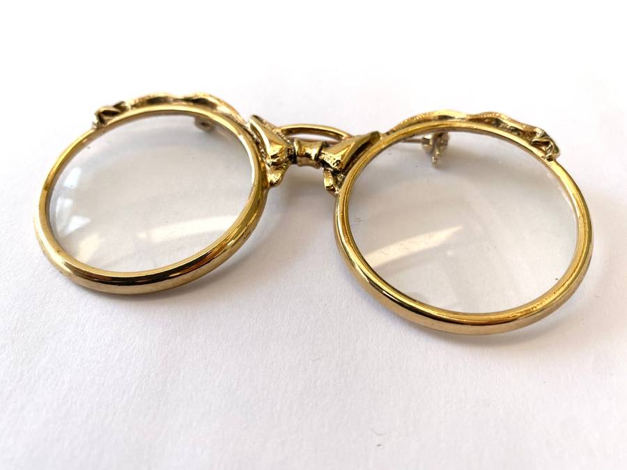 Brooch - Vintage Spectacles With Round Glass Lenses. Gold Colour #ML1690