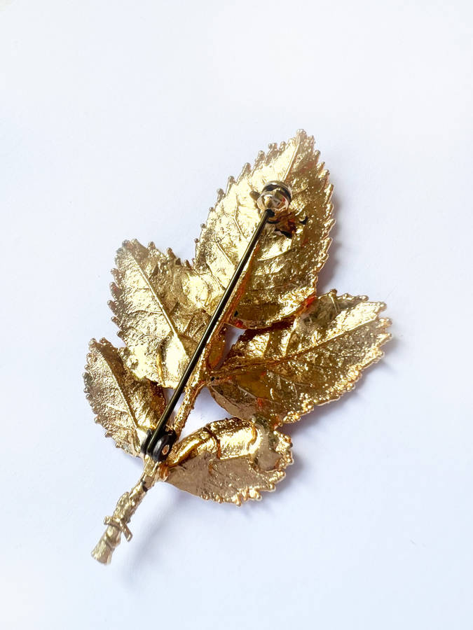 Brooch - Vintage Multi Leaf Stem Brooch. Brush Textured. Gold Tone ML1858