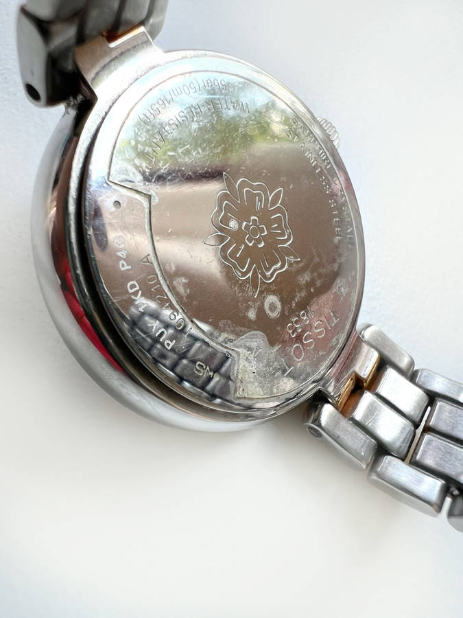 Watch - Tissot 1853 T094210 Flamingo Watch. Mother of Pearl Face. Silver & Gold Tone Strap ML1910
