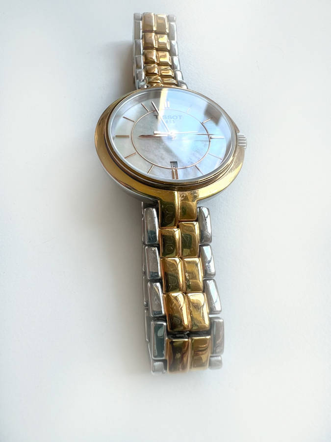 Watch - Tissot 1853 T094210 Flamingo Watch. Mother of Pearl Face. Silver & Gold Tone Strap ML1910