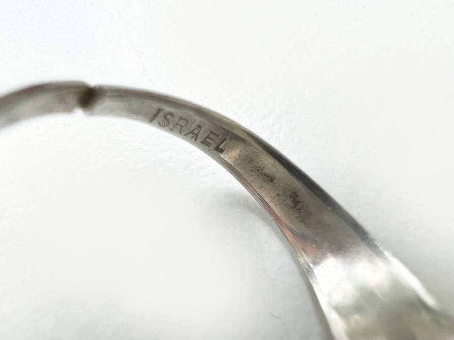 Ring - Vintage Sterling Stamped Israel Twisted Band with Round Eilat Stone Set in Silver ML1963