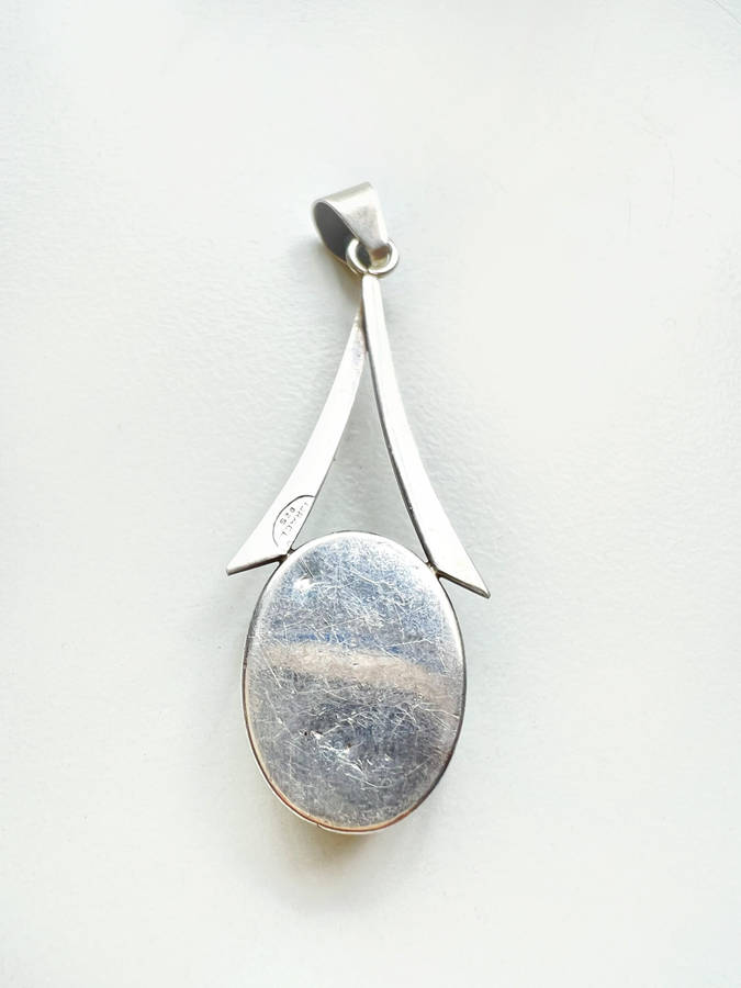 Pendant - Vintage Pendant Stamped Israel 925 Silver. Oval Eilat Stone ML1969