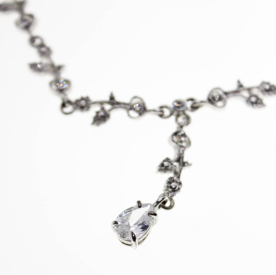 Necklace - Vintage Silver Tone with Diamantes with Leaves and Flowers and Hanging Teardrop - ML2429