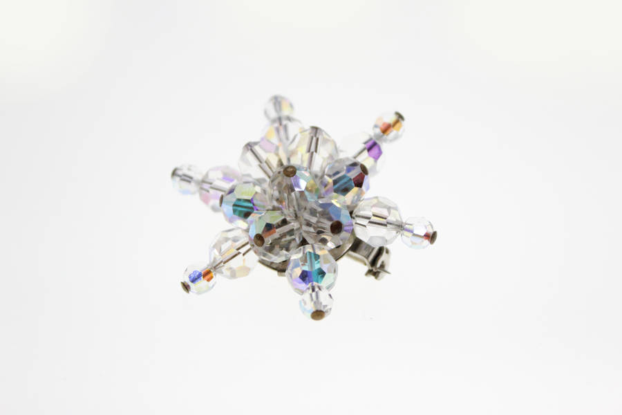 Brooch - Vintage Silver Tone Crystal Brooch Star design - ML2480