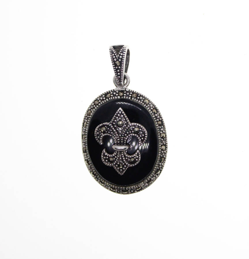 Pendant - 925 Silver. Black Enamel Oval with Marcasite Fleur De Lis - ML2530