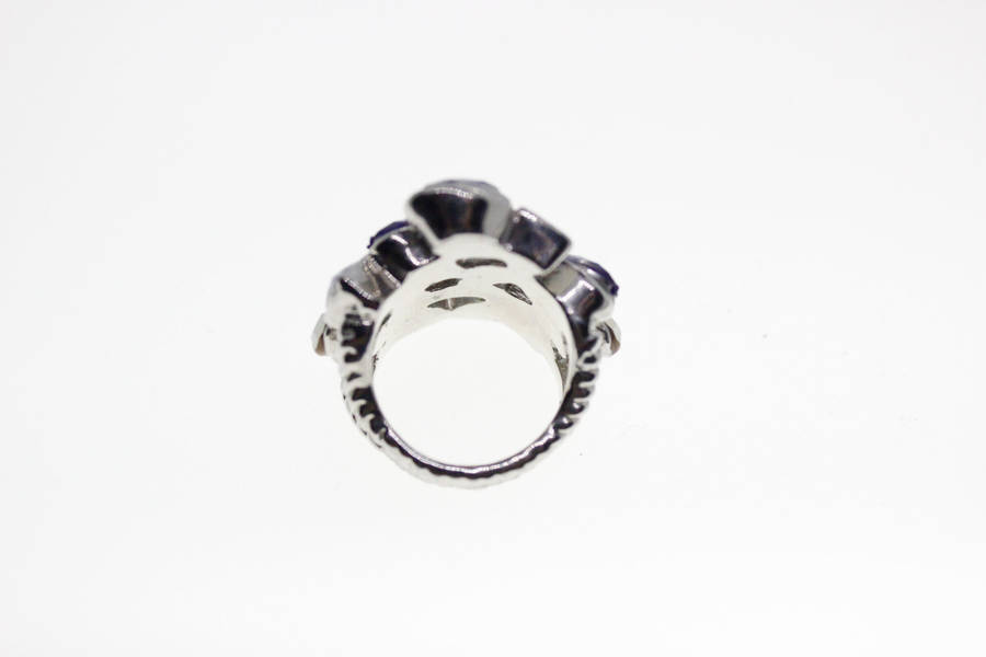 Ring - Vintage Silver Tone Irregular Shape with White, Light Blue and Dark Blue Rhinestones - ML2555