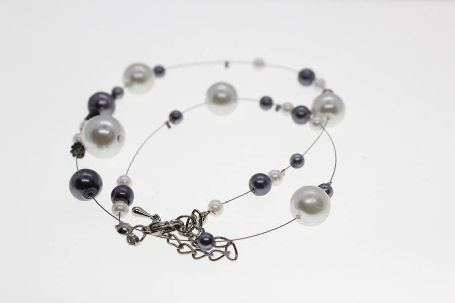Necklace -  Silver Tone Pearly and Black Beaded Necklace on Gut . Assorted Sizes - ML2588