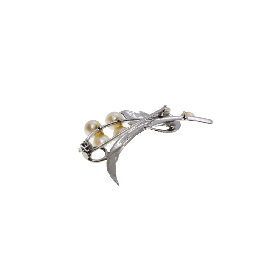 Brooch - Silver Tone Faux Pearl Leaf Flower - ML2787