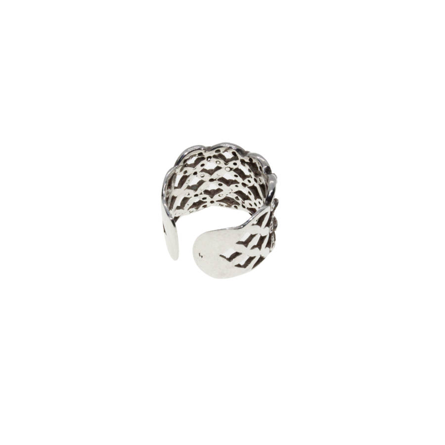Ring - Silver Tone Lace Design Ring - ML2855