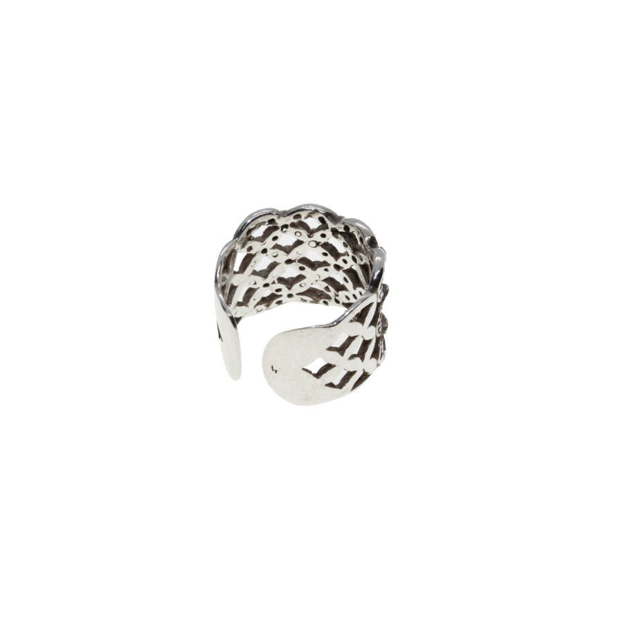Ring - Silver Tone Lace Design Ring - ML2855