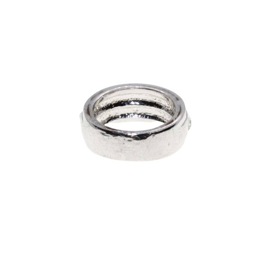 Ring - Silver Tone Chunky Band. Large Square Diamantes surrounded by Small Diamantes - ML3134