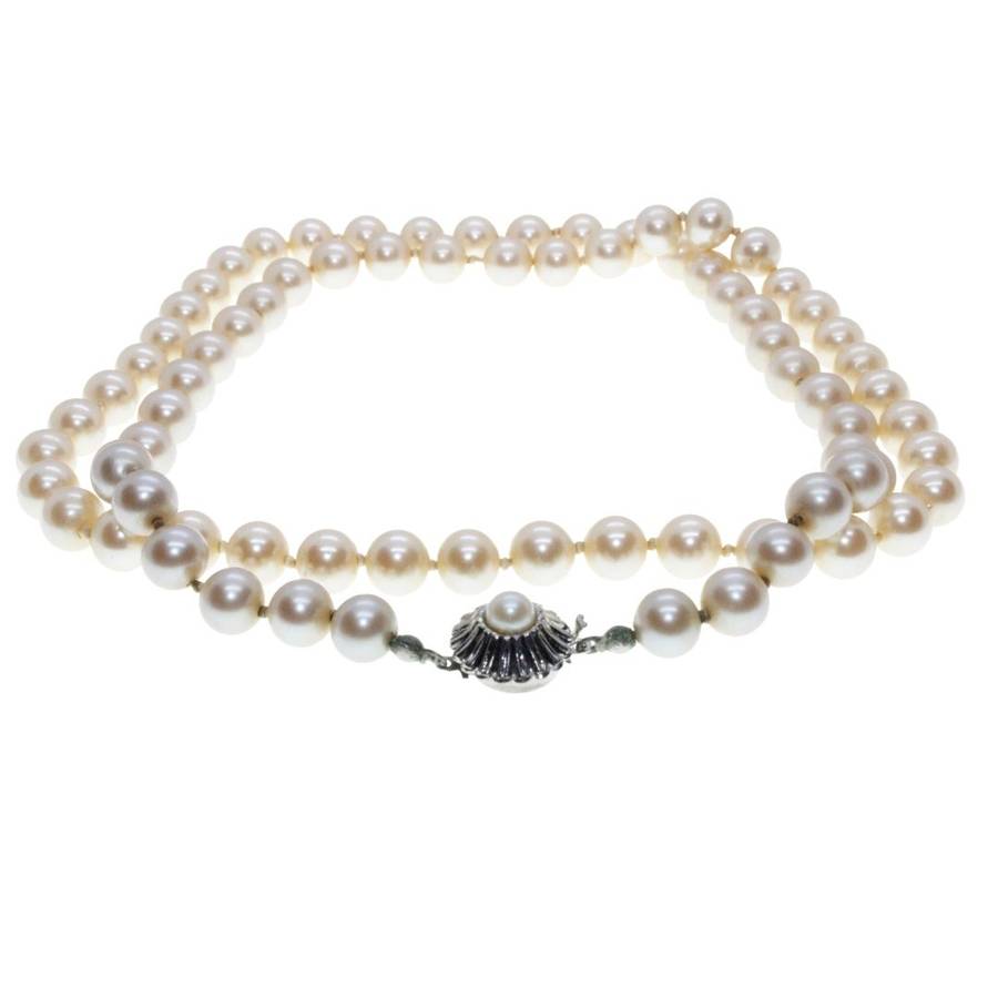 Necklace - Silver Tone Faux Pearl Necklace with Flower Clasp. - ML3256
