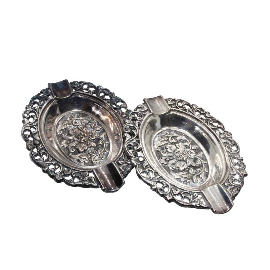 Ashtrays - Silver Tone Vintage Ashtrays x 2 with Flower Design - ML3534