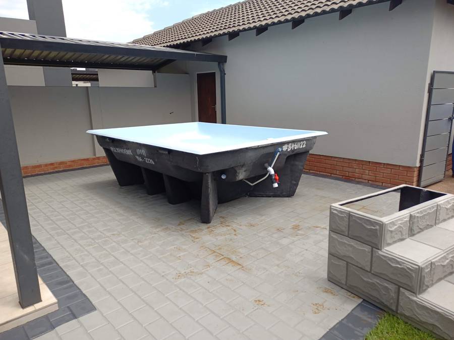 POOL ABOVEGROUND DIY VENUS FREE STANDING FIBREGLASS COMPLETE