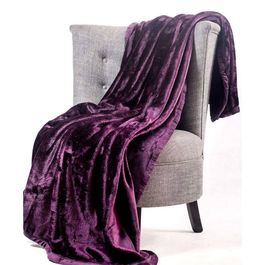 SMTE Cashmere "Feel" Luxurious Mink Blankets - Plum with keychain