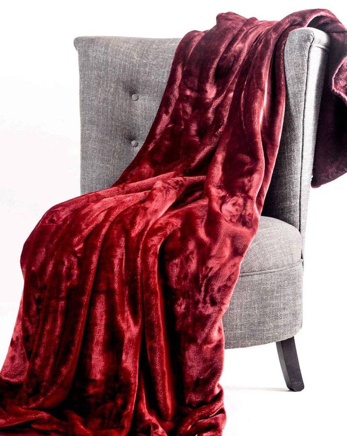 SMTE Cashmere "Feel" Luxurious Blankets - Red with keychain
