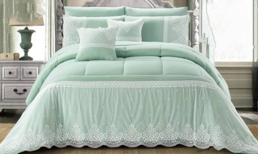 SMTE 7 Piece comforter Set - Green with keychain