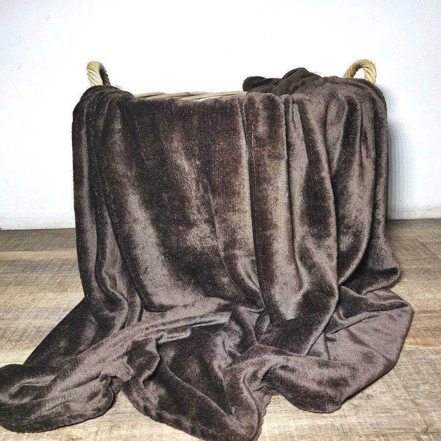 SMTE Blanket Throw Flannel Fleece - 150 x 200cm - Brown with keychain