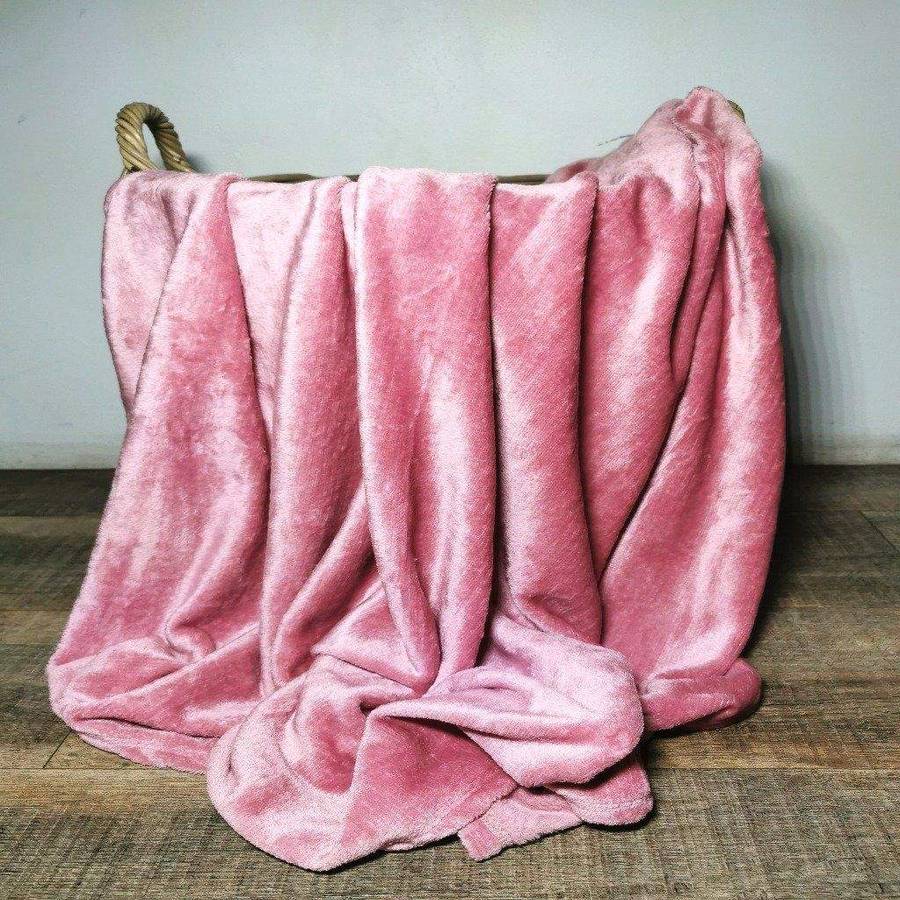 SMTE Blanket Throw Flannel Fleece - 150 x 200cm - Pink with keychain