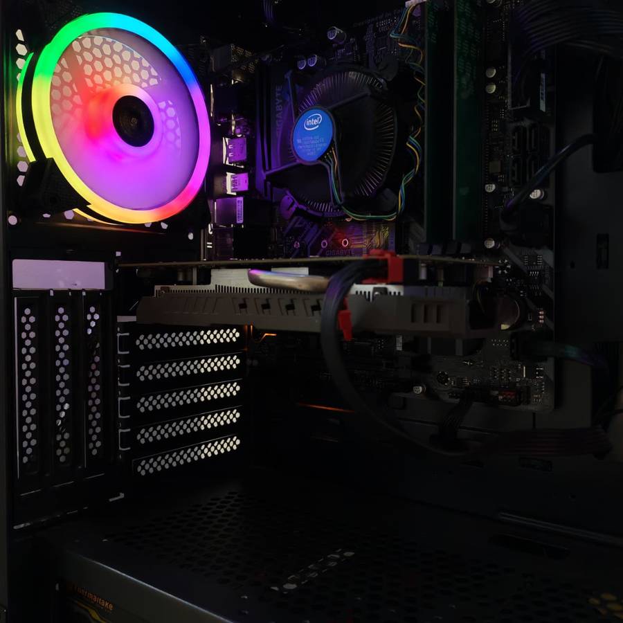 Pre-built Intel Core i5-8400, GTX 1060 3GB, 256GB SSD, 8GB RAM
