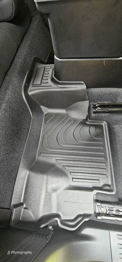 Suzuki Jimny 3 Piece moulded Mat Set Manual and Automatic 3 Door only