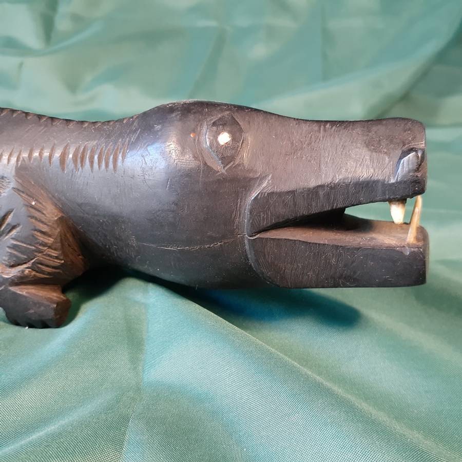 Old african hardwood carved crocodile - primitive carved - 37 cms