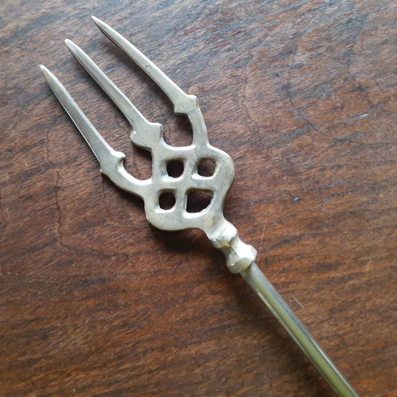 Brass toasting fork, England, Horse, St George and dragon