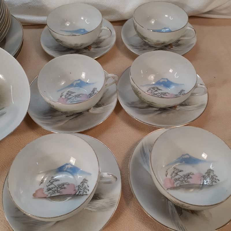 Oriental Japanese tea set - fine porcelain - hand decorated landscapes