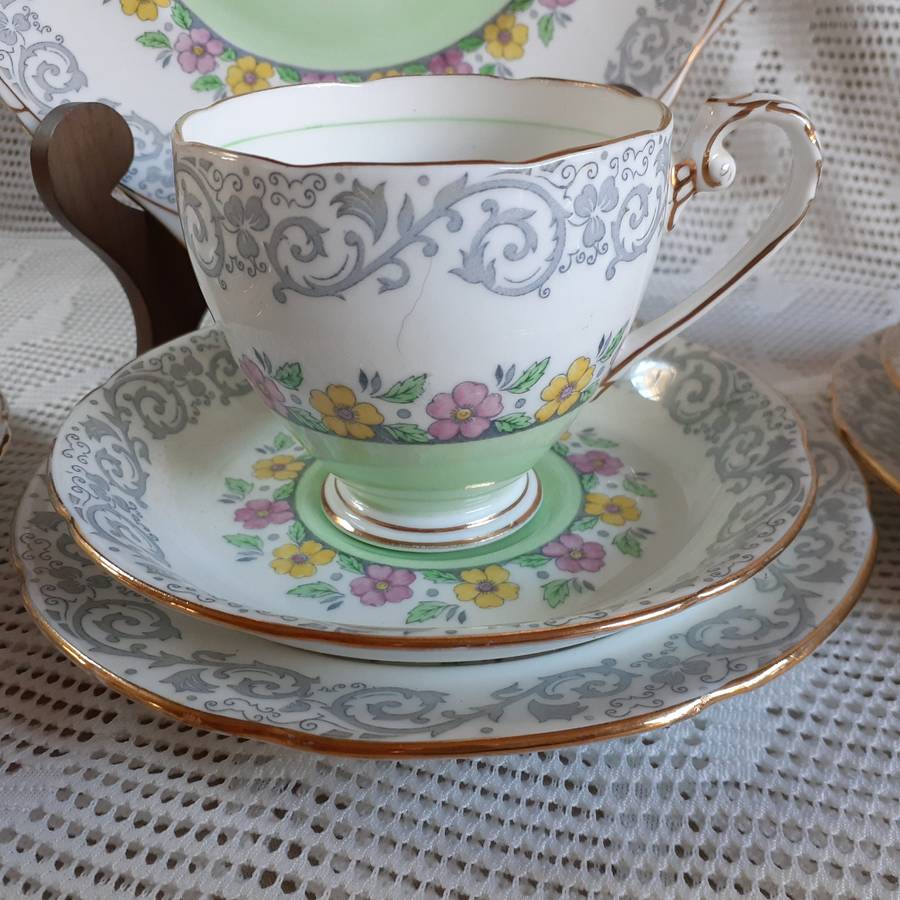 Part Tea Set - 4 trios plus Cake plate and extras - Cavendish English Grafton