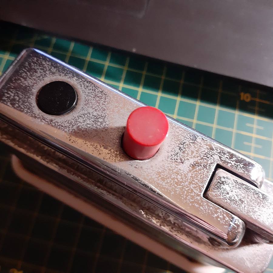 Vintage Barclays table Cigarette lighter