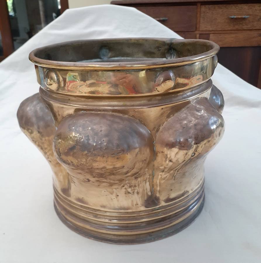 Brass Planter - Jardiniere Plant Pot dutch hand beaten   18cms tall