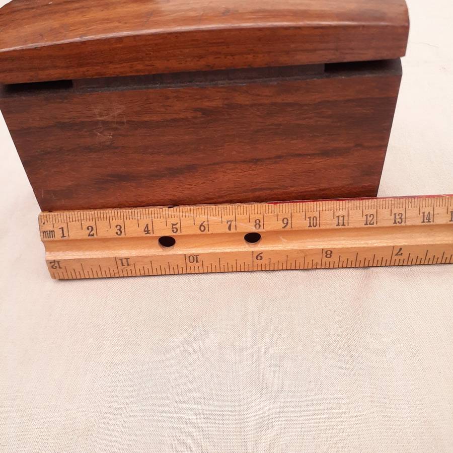 1920 wooden Cigarette box - 48 cigarettes - bakelite holders