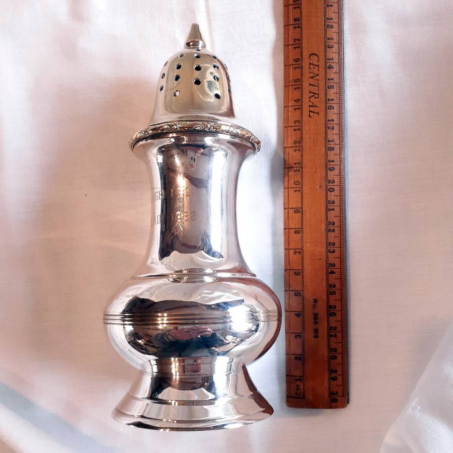 Sugar castor sifter - silverplate 1982 - screw top 17cms