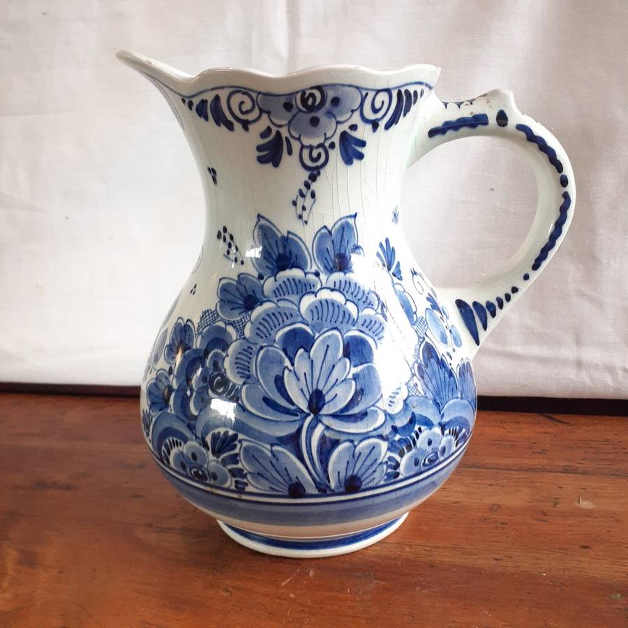 Old Delfts Holland hand painted Jug - signed 20 cms tall