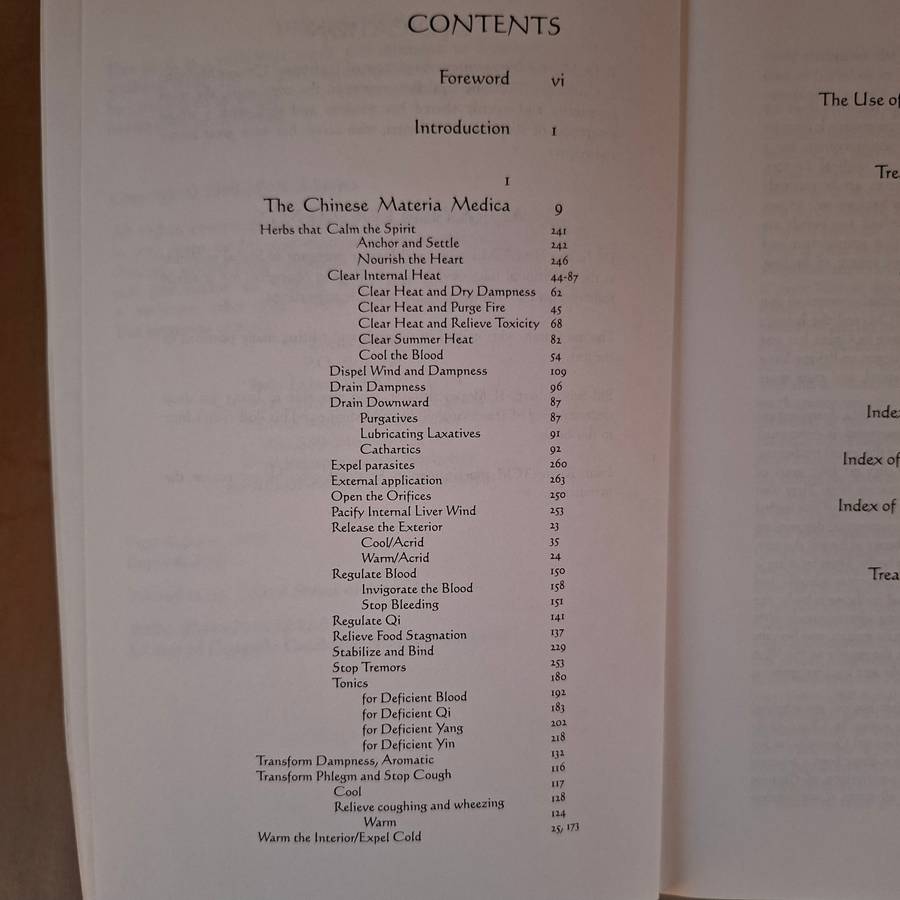 Chinese Traditional Herbal Medicine Vol 11   Materia Medica and Herbal Resource  M and L Tierra