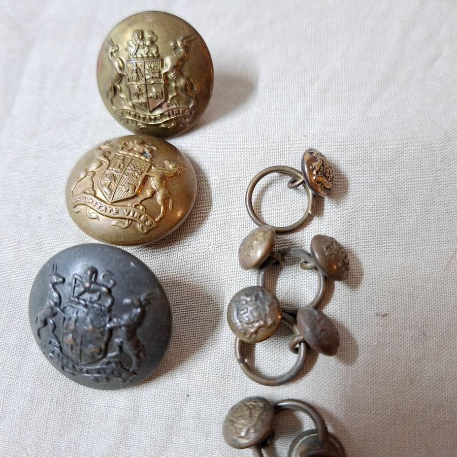 12 SA Military Buttons