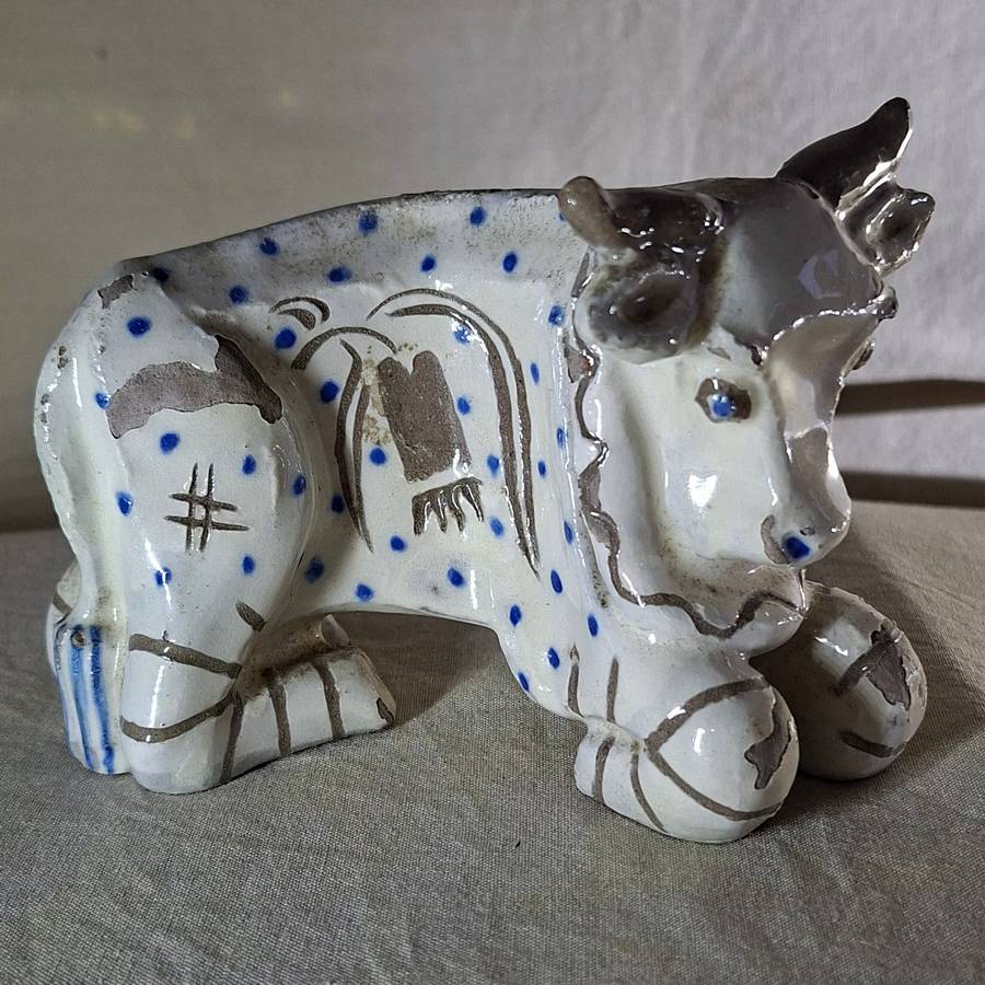 SA studio pottery Hamburgers Pottery Grahamstown - Small cow/bull