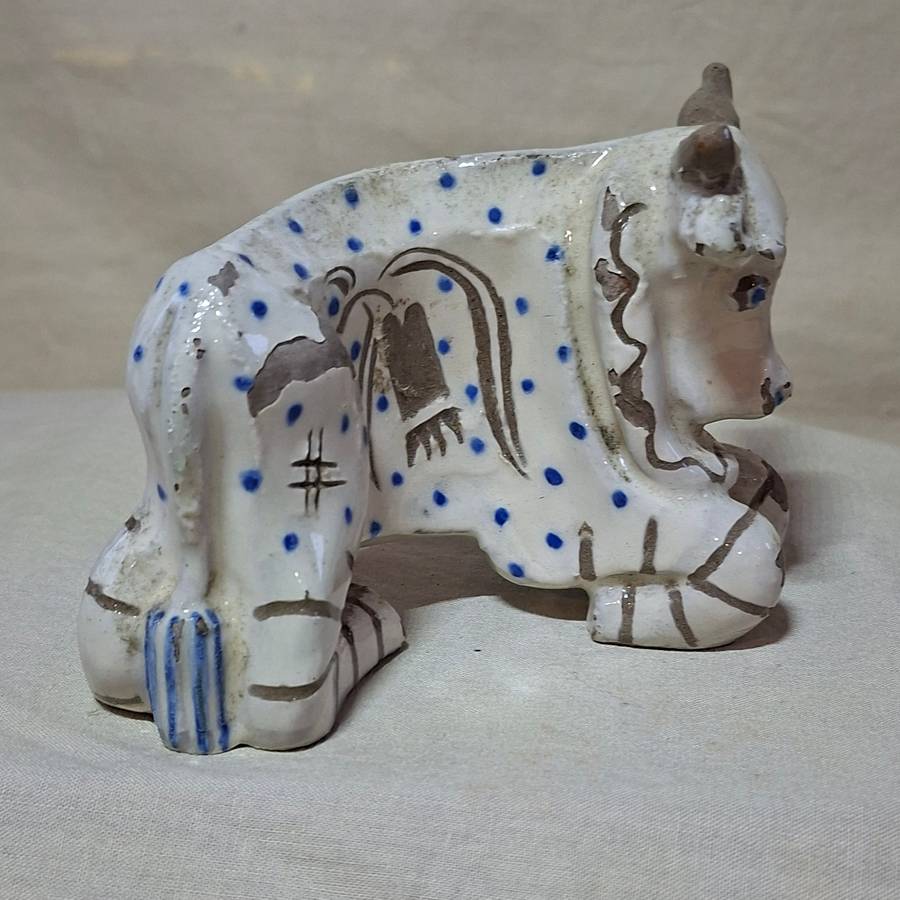 SA studio pottery Hamburgers Pottery Grahamstown - Small cow/bull